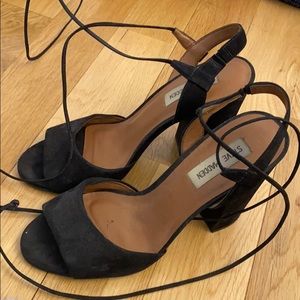 Tie up Steve Madden heels